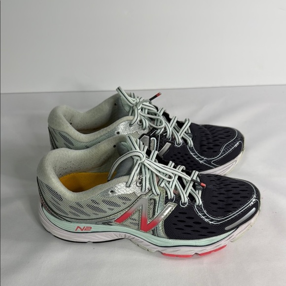 New Balance Black and Pink Athletic Shoes with Mesh Upper - Picture 2 of 9